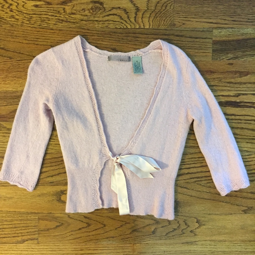 Lavender Knitted Cardigan. Size Medium.